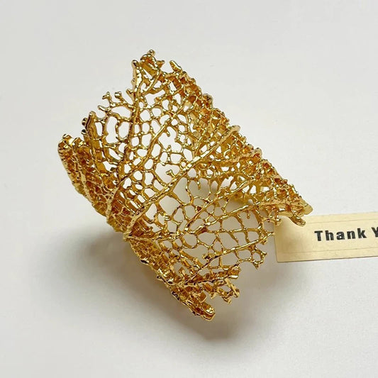 HERMOSA ACCESSORIESS
Nest Handcuff Artificial Jewellery
