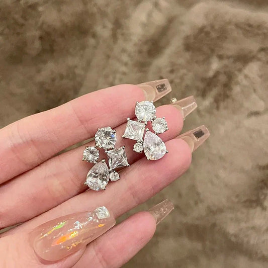 HERMOSA ACCESSORIESS
Diamond Studs Artificial Jewellery