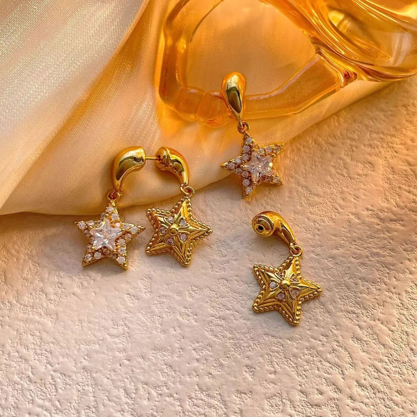 HERMOSA ACCESSORIESS
Star Front N Back Huggies Artificial Jewellery