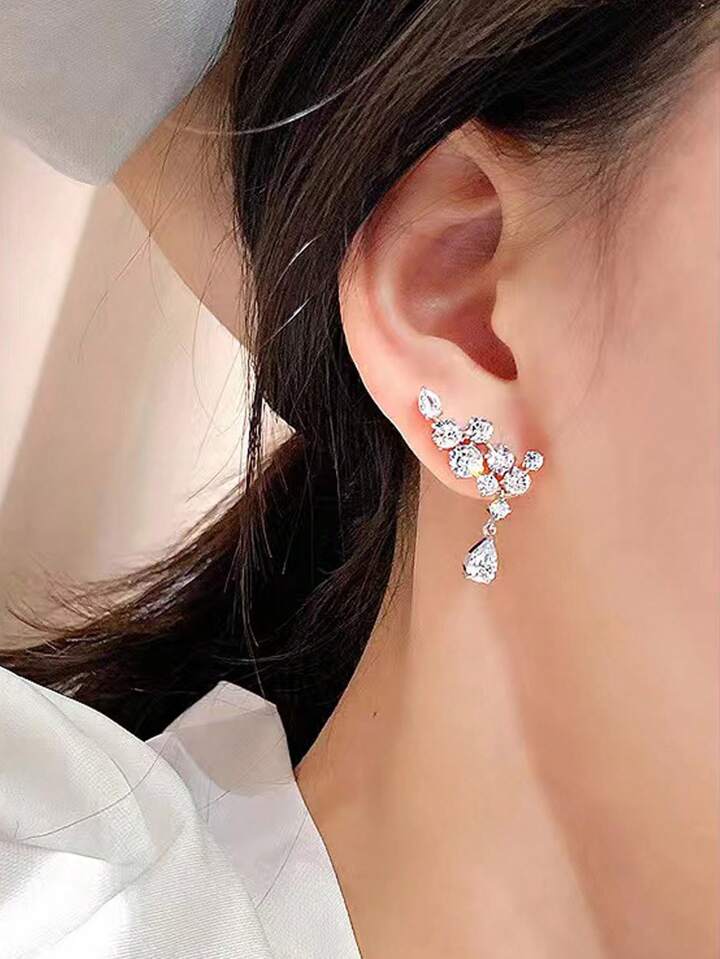 HERMOSA ACCESSORIESS
Diamond Mini Earrings Artificial Jewellery