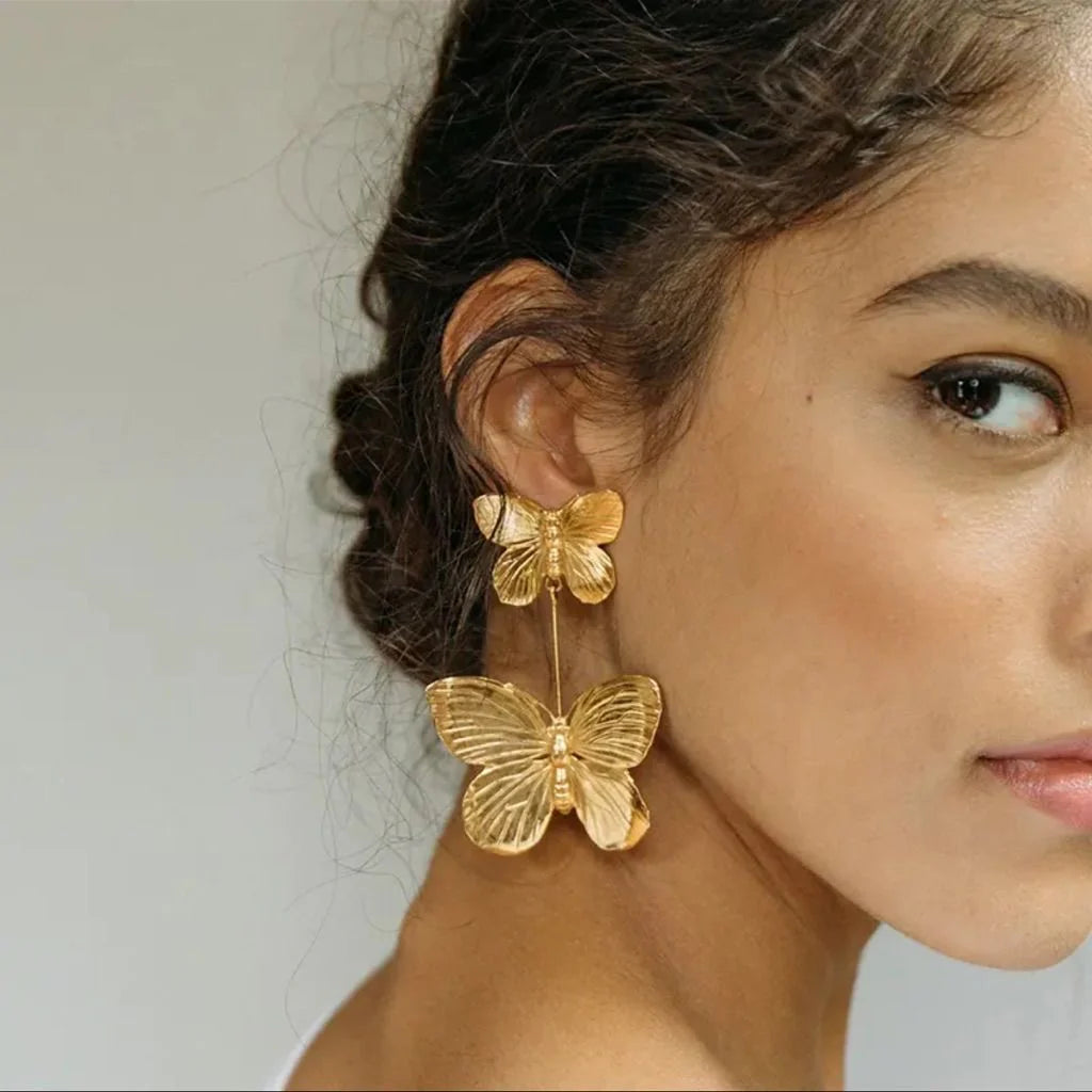 HERMOSA ACCESSORIESS
Butterfly Hanging Earrings Artificial Jewellery