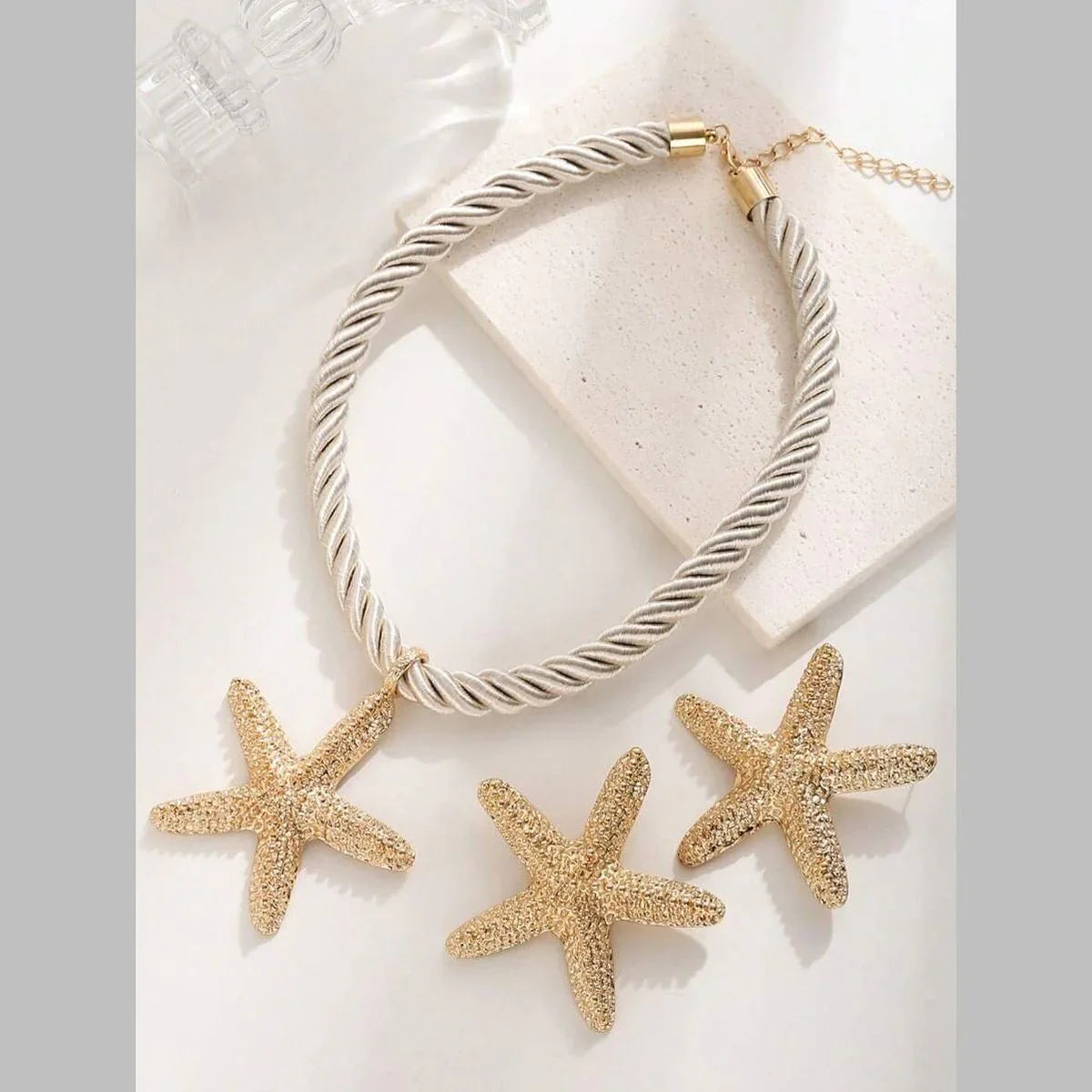 HERMOSA ACCESSORIESS
Starfish Set Artificial Jewellery