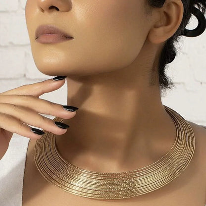 HERMOSA ACCESSORIES
Threaded Choker Necklace